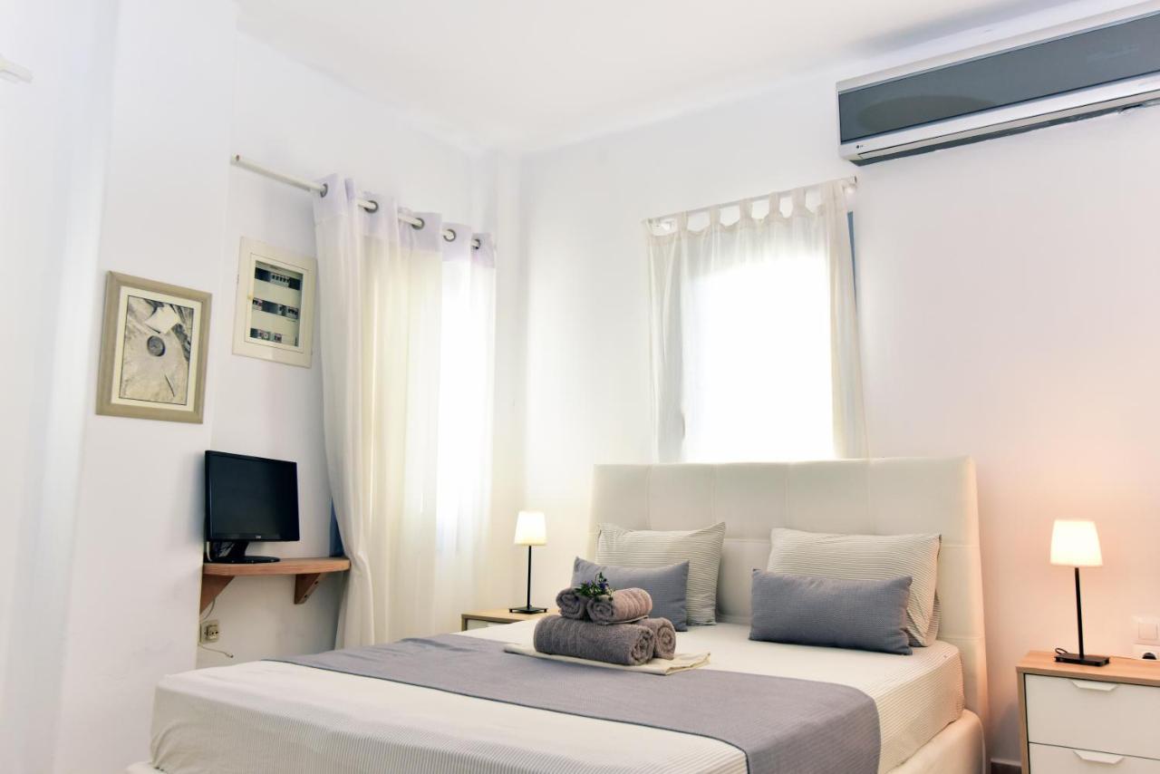 Thomas Apartments Katapola - Chora Екстериор снимка