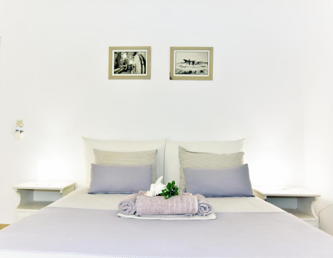 Thomas Apartments Katapola - Chora Екстериор снимка