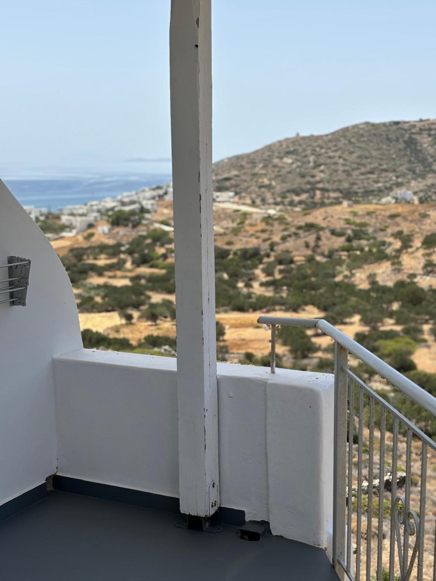 Thomas Apartments Katapola - Chora Екстериор снимка