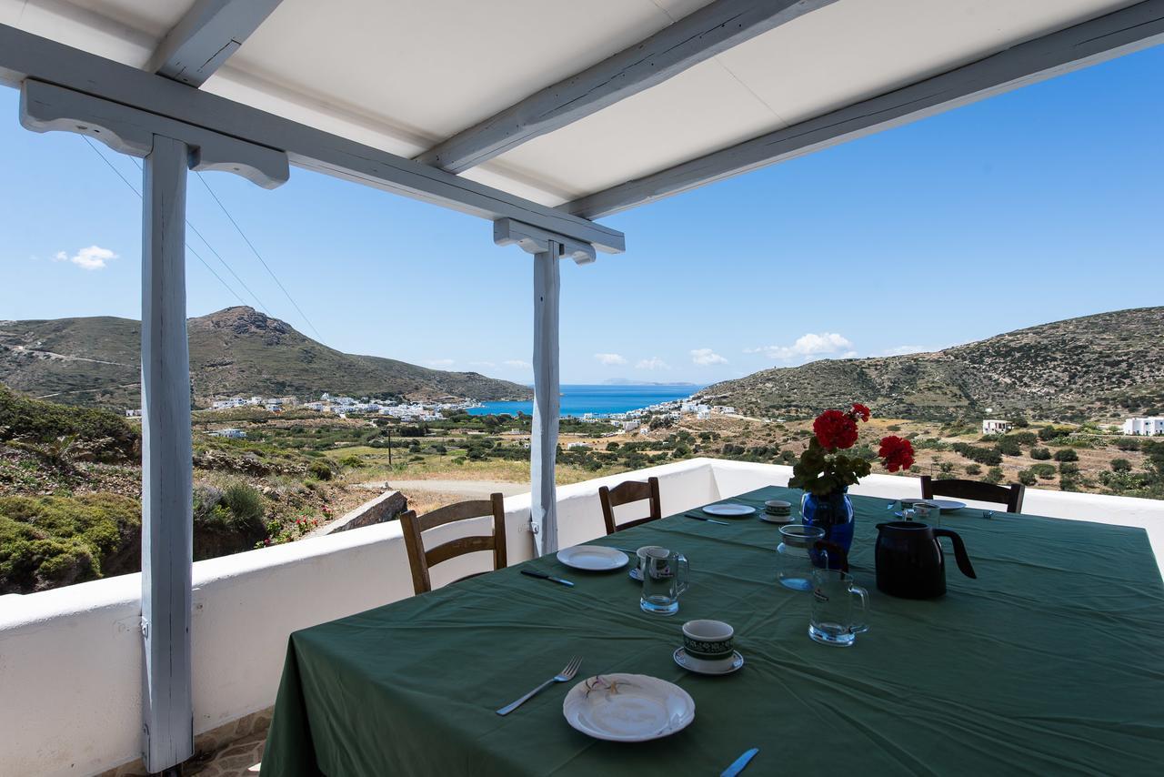 Thomas Apartments Katapola - Chora Екстериор снимка