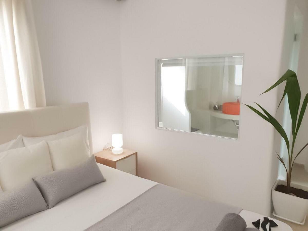 Thomas Apartments Katapola - Chora Екстериор снимка