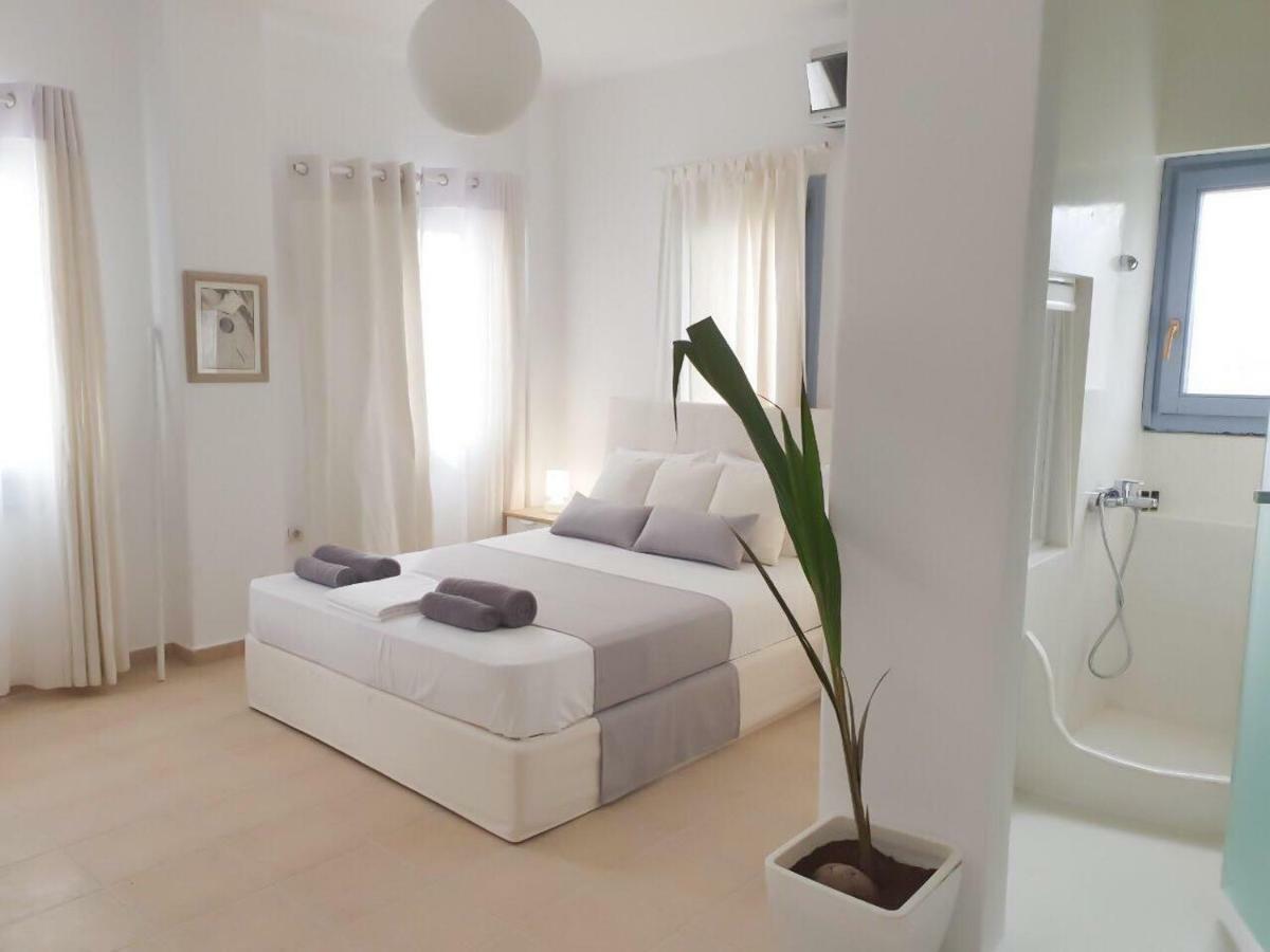 Thomas Apartments Katapola - Chora Екстериор снимка